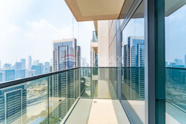 PRIME LOCATION | LUXURY | 1 PARKING
