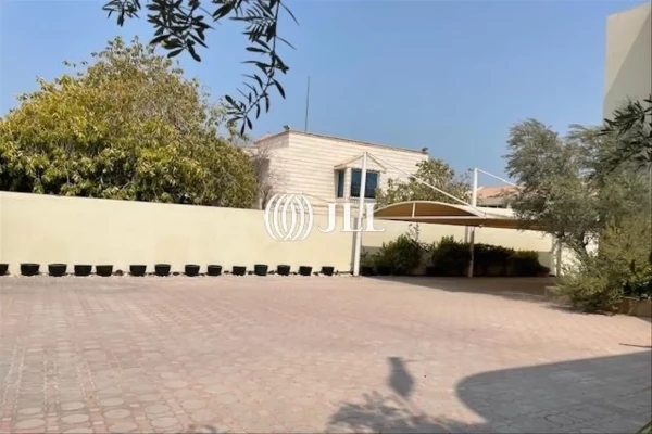 Prime Villa for Commercial use, Jumeirah 2
