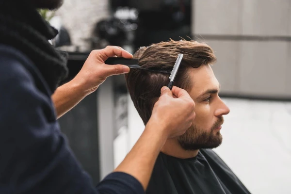 Book Men's Salon at Home Service in Dubai