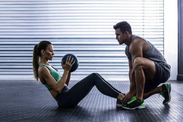 Book a Personal Trainer at Home in Dubai.
