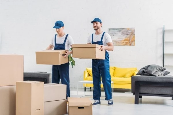 Looking for movers from Dubai to the UK?