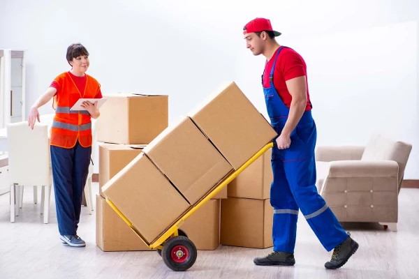 Looking for movers from Dubai to the UK?