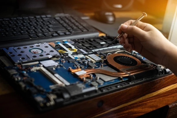 FAST LAPTOP REPAIR SERVICE IN DUBAI