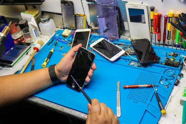 Mobile Phone Repair in Dubai | Tablet and Laptop Repair Service