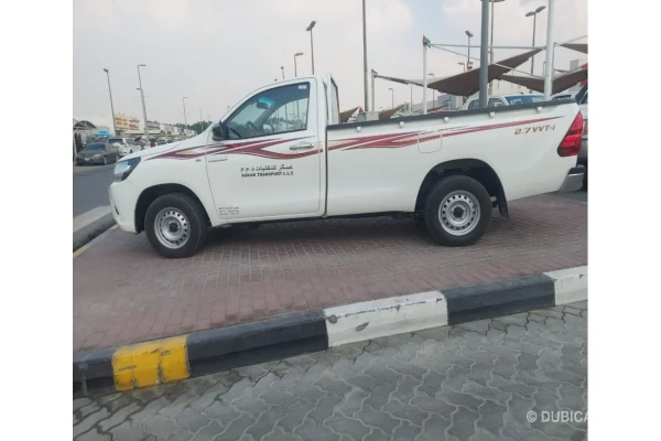 Toyota Hilux SC 4X2 2.7L PETROL MANUAL TRANSMISSION