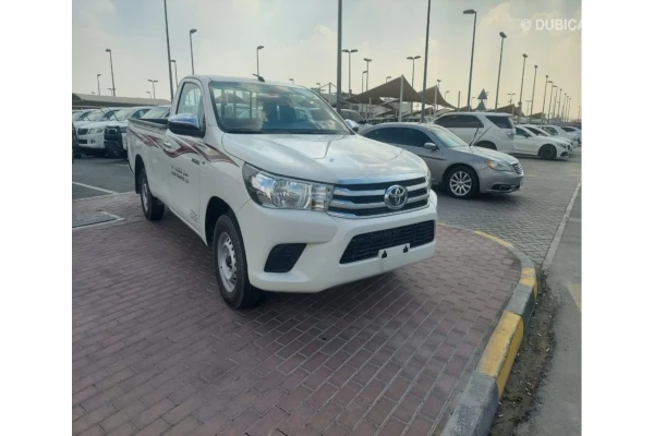 Toyota Hilux SC 4X2 2.7L PETROL MANUAL TRANSMISSION